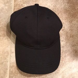 Lululemon baller hat